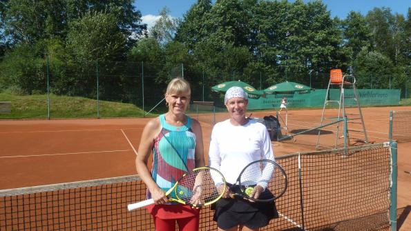 Sabine Henn und Annemiek Wissnik